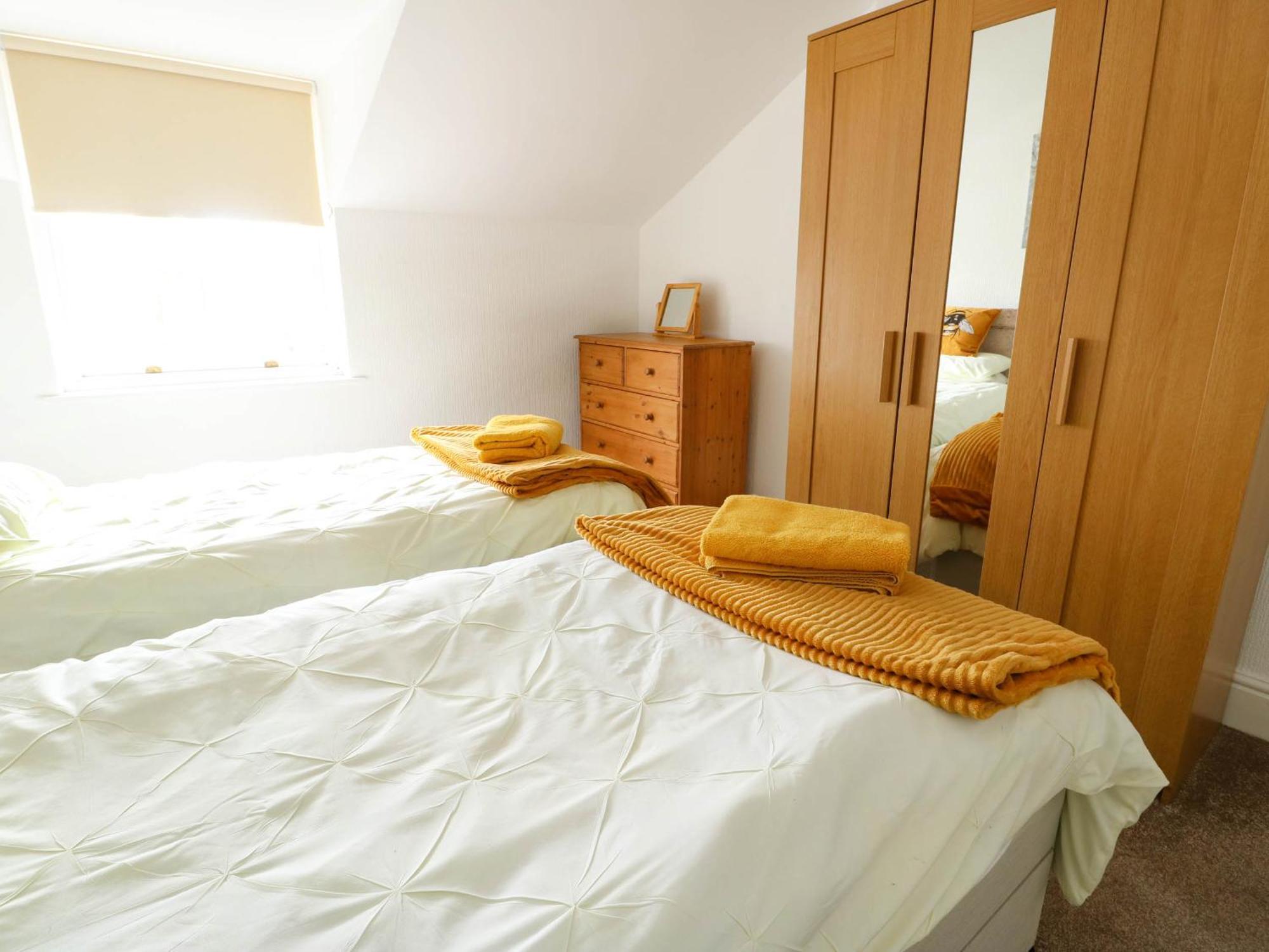 Llewelyn House Apartment Llandudno Bagian luar foto
