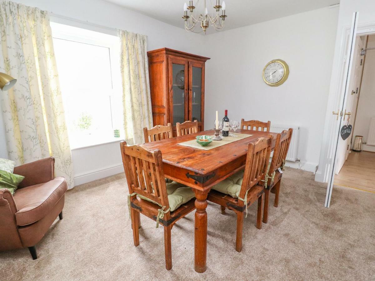 Llewelyn House Apartment Llandudno Bagian luar foto