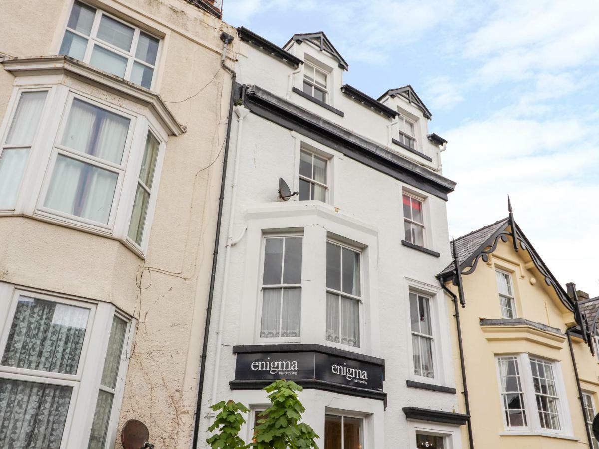 Llewelyn House Apartment Llandudno Bagian luar foto