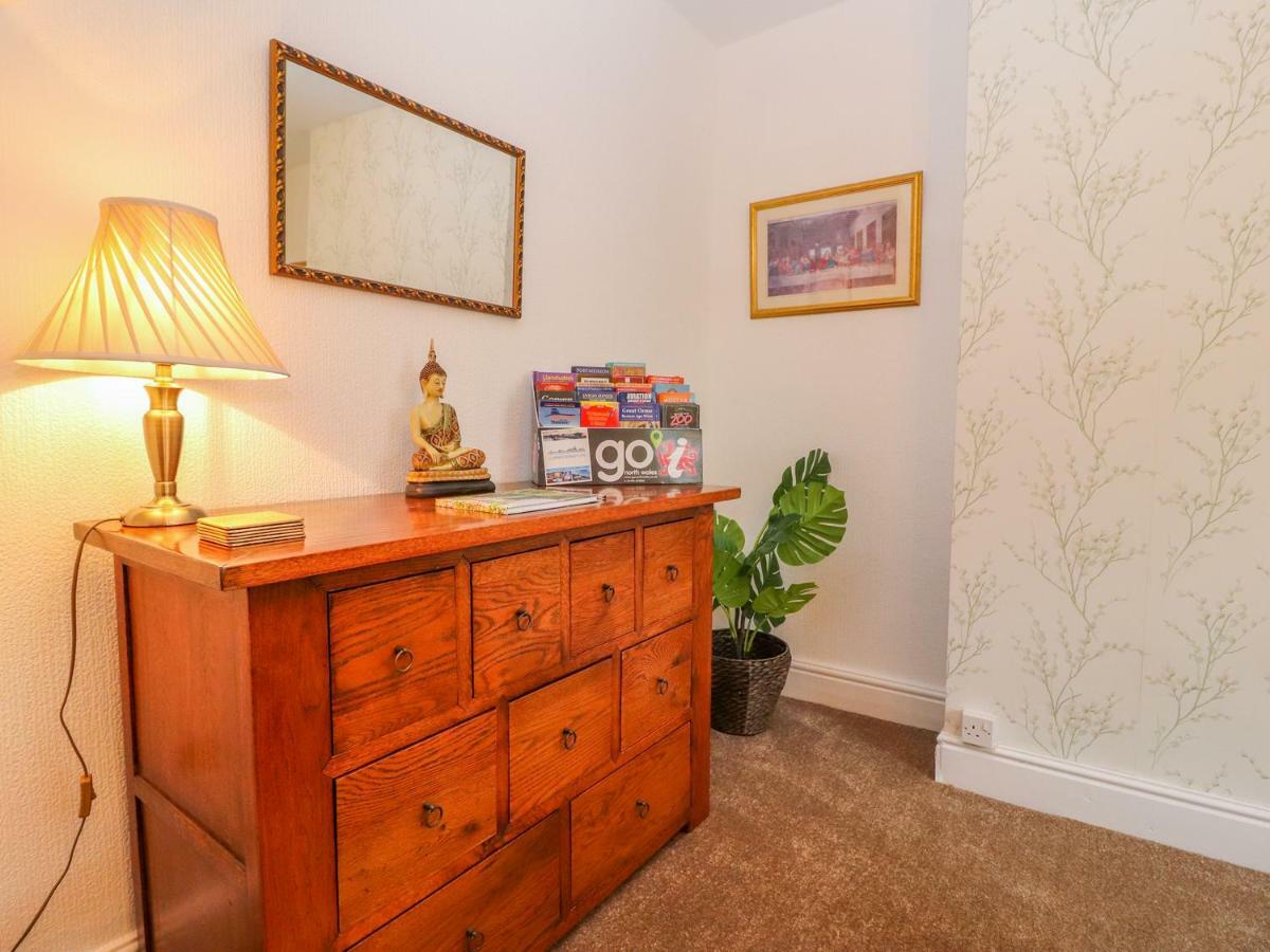 Llewelyn House Apartment Llandudno Bagian luar foto