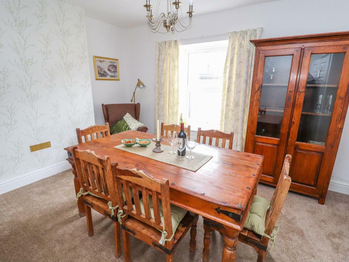 Llewelyn House Apartment Llandudno Bagian luar foto
